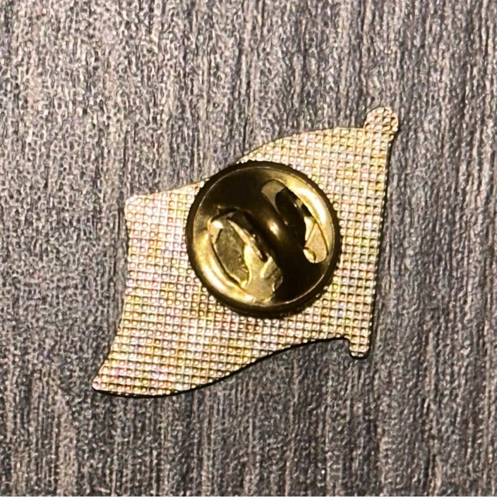 💞 New American Flag Lapel Pin